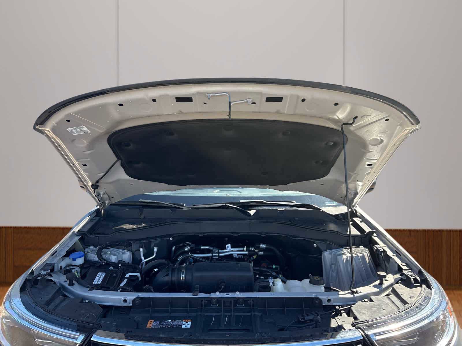 Used 2023 Ford Explorer XLT image 18