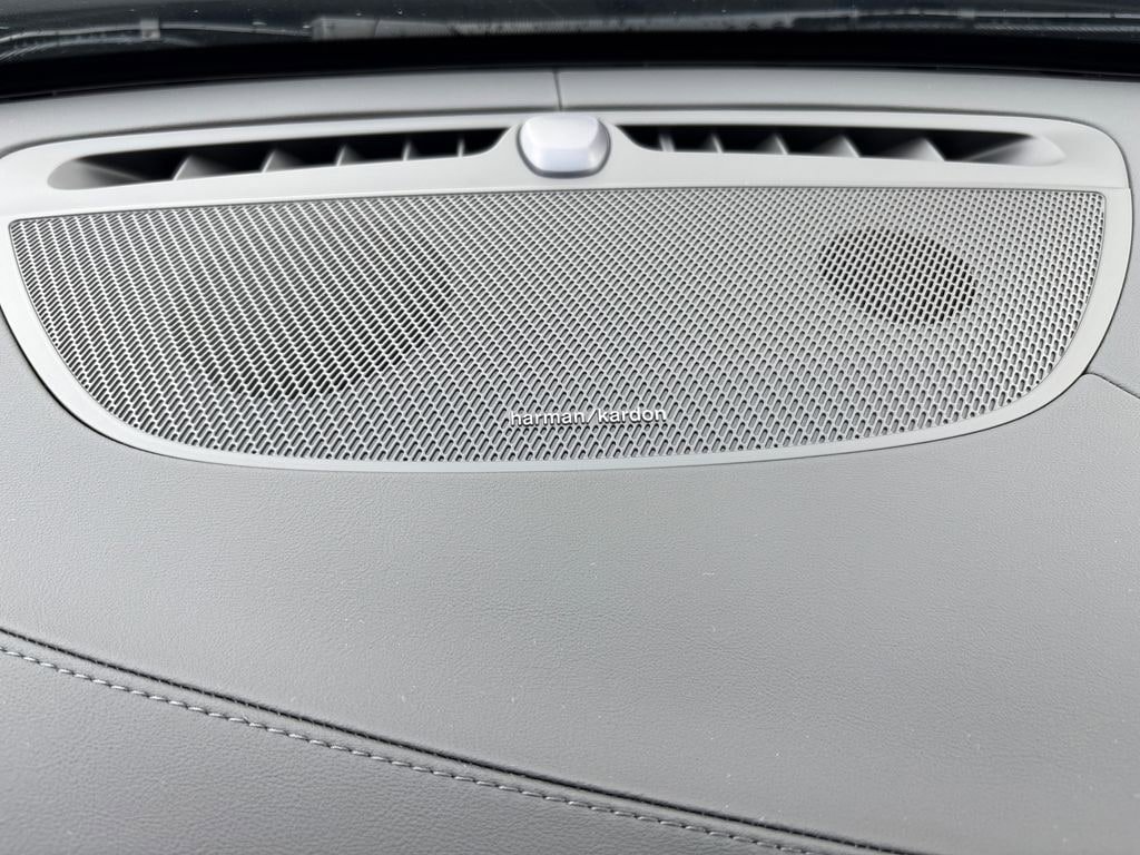 New 2026 Volvo XC90 B6 Plus image 10