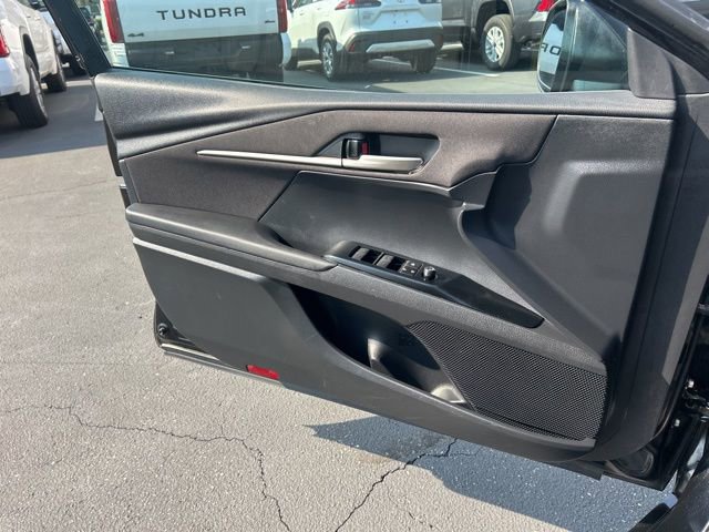 Used 2025 Toyota Camry LE image 25