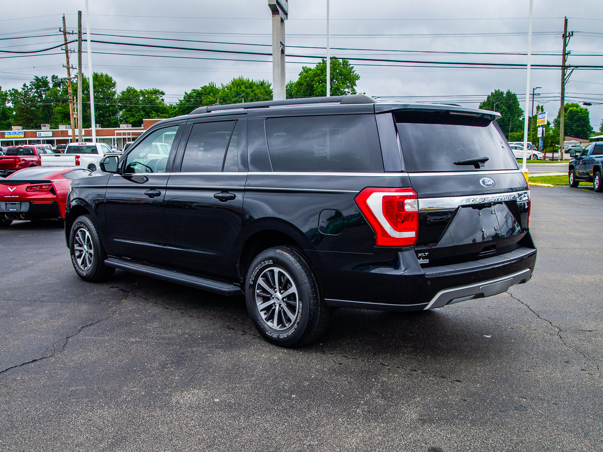 Used 2019 Ford Expedition Max XLT AWD/4WD image 5
