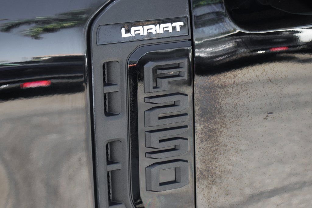 Used 2023 Ford F250 Lariat w/ Black Appearance Package image 52