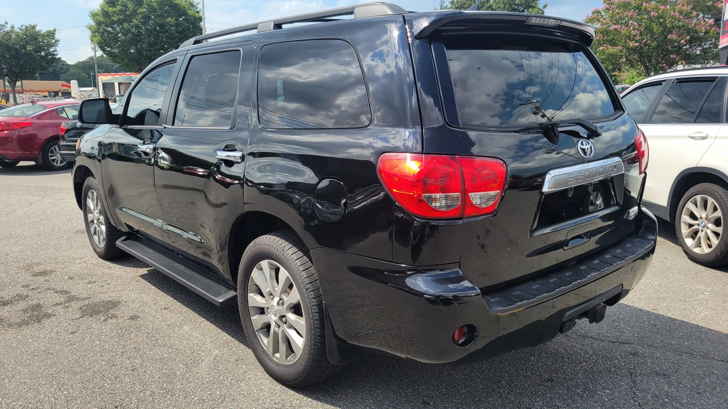 Used 2015 Toyota Sequoia Limited image 3