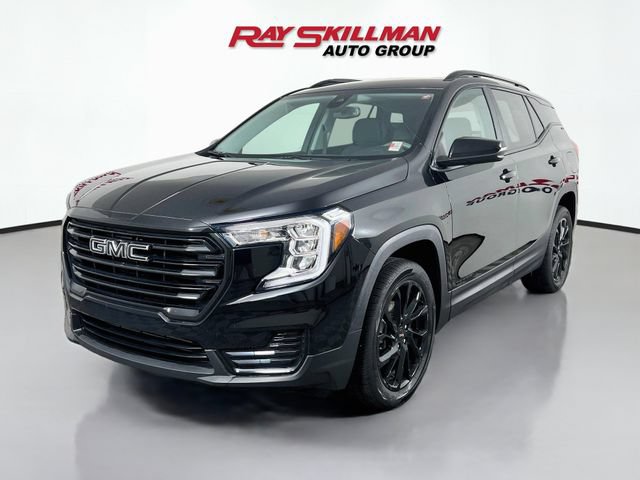 Used 2023 GMC Terrain SLE w/ Driver Convenience Package AWD/4WD image 3