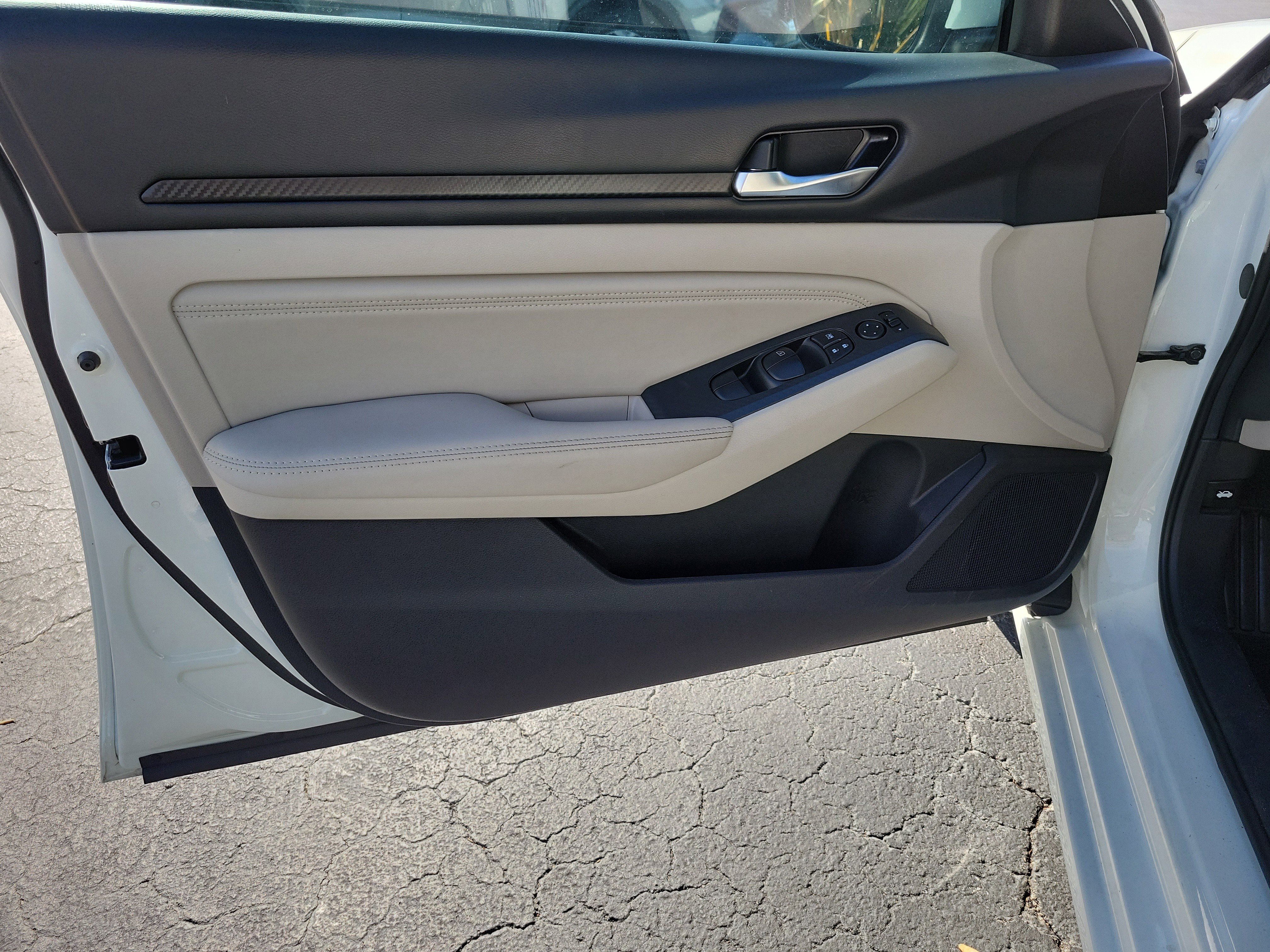 Used 2020 Nissan Altima 2.5 S FWD image 16