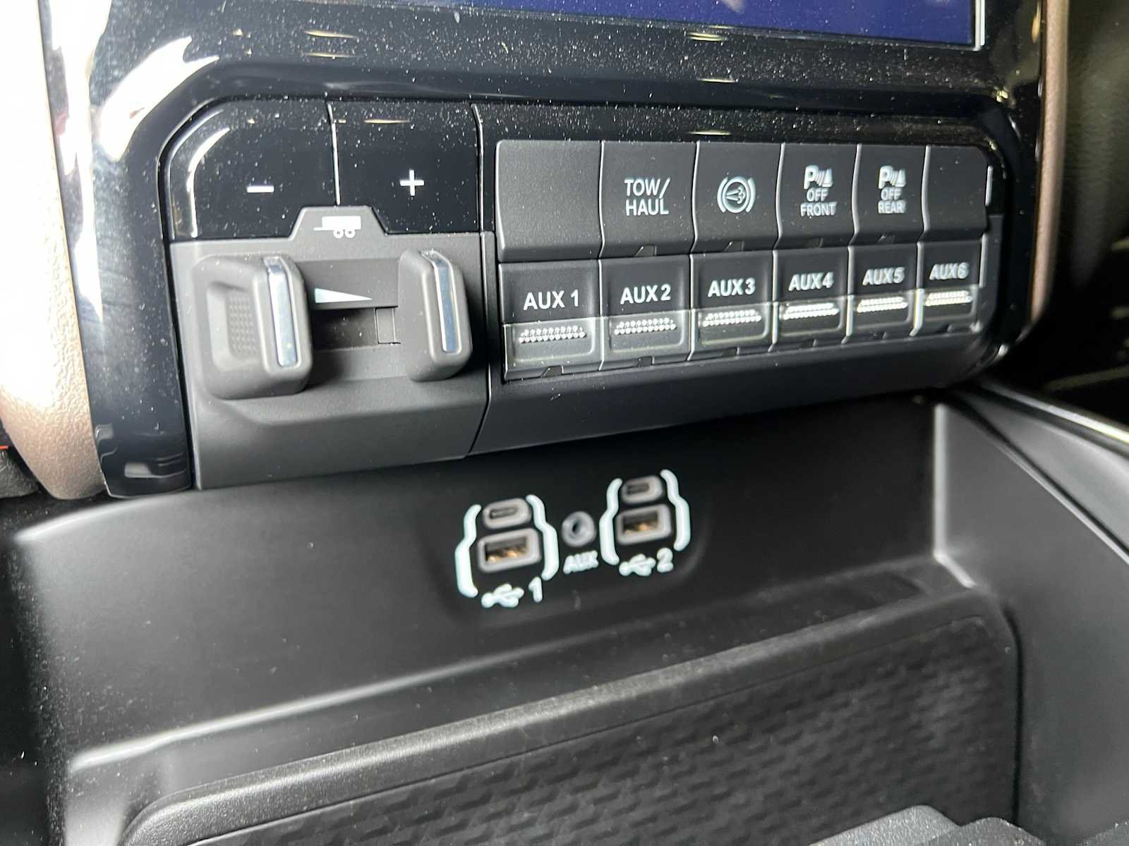 Used 2022 RAM 2500 Laramie AWD/4WD image 41