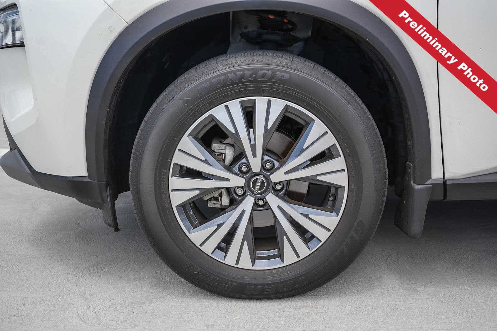 Used 2023 Nissan Rogue SV FWD image 12