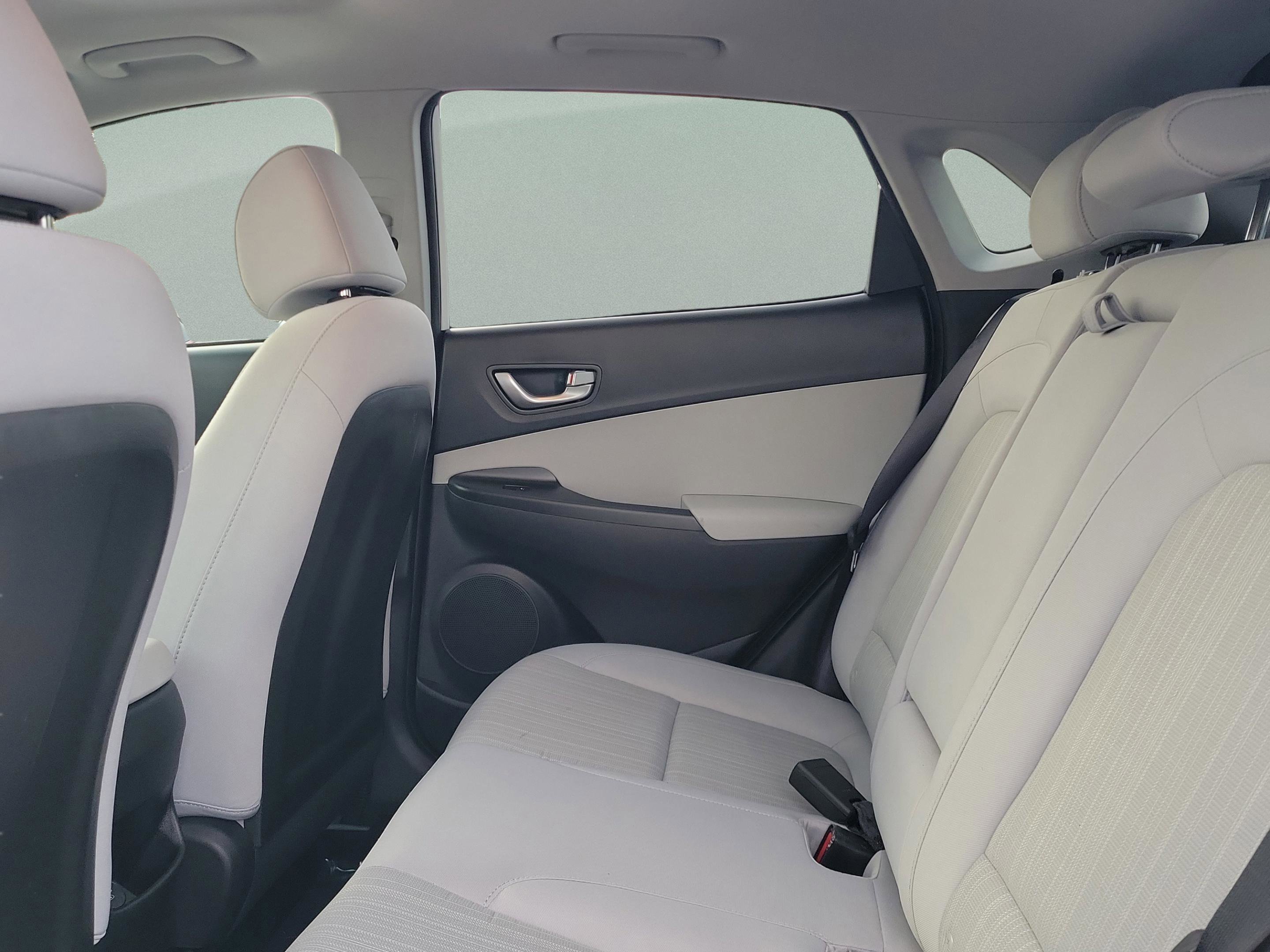 Certified 2023 Hyundai Kona SEL w/ Convenience Package image 11