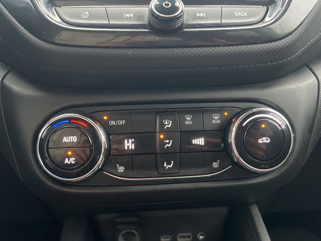 Used 2023 Chevrolet TrailBlazer LT w/ Convenience Package image 20