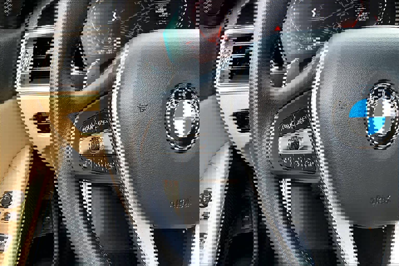 Used 2022 BMW 330i Sedan w/ Driving Assistance Package image 24