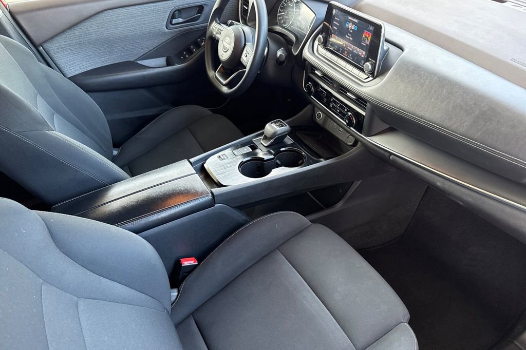 Used 2023 Nissan Rogue S image 22