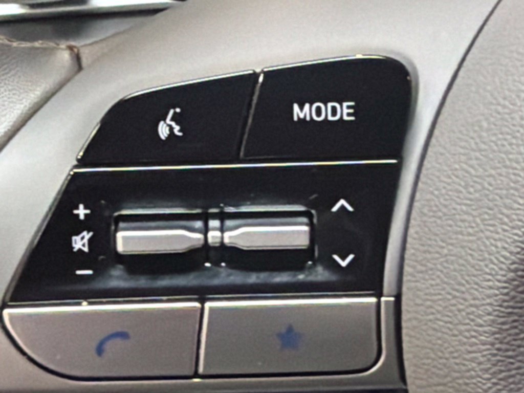 Certified 2026 Hyundai Elantra Sport FWD image 20