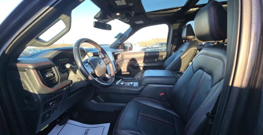 Used 2022 Ford Expedition Max Limited image 6