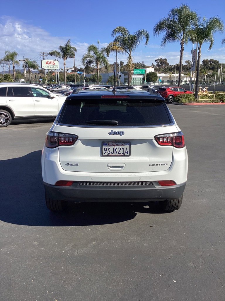 Used 2025 Jeep Compass Limited image 8