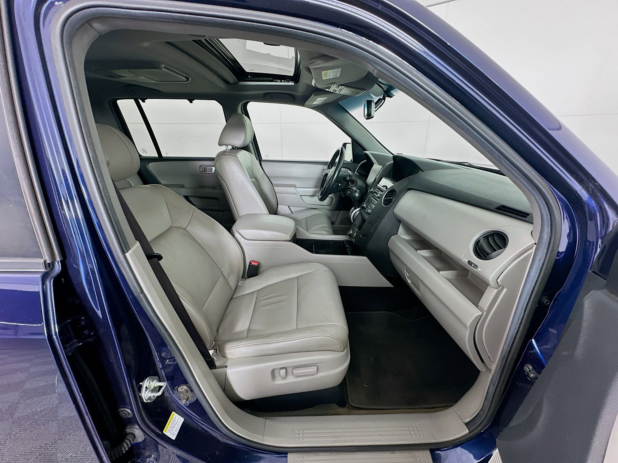 Used 2013 Honda Pilot Touring image 32