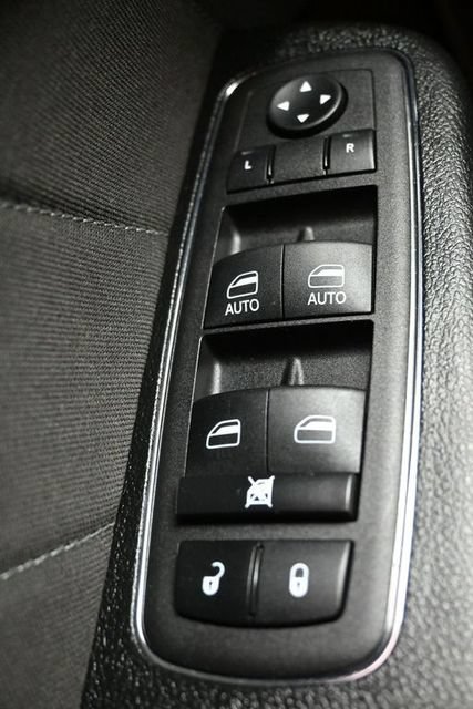 Used 2023 Dodge Charger R/T w/ Cold Weather Package RWD image 25