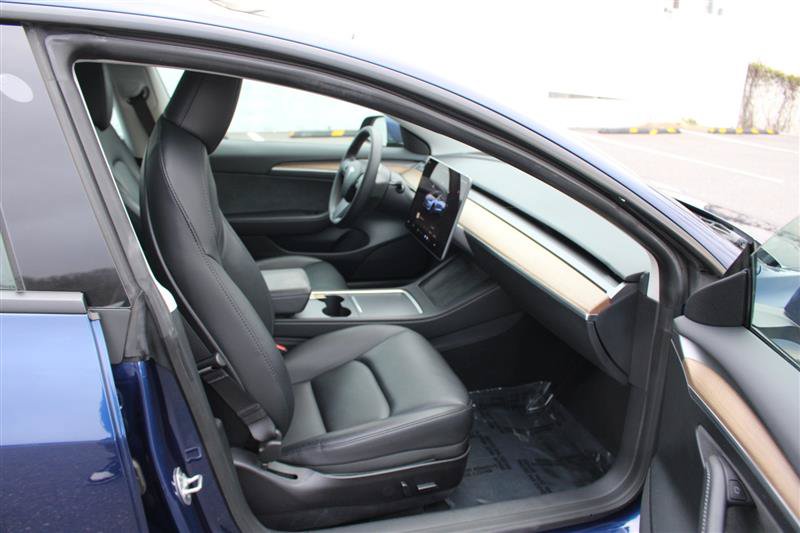 Used 2023 Tesla Model 3 Standard Range RWD image 13