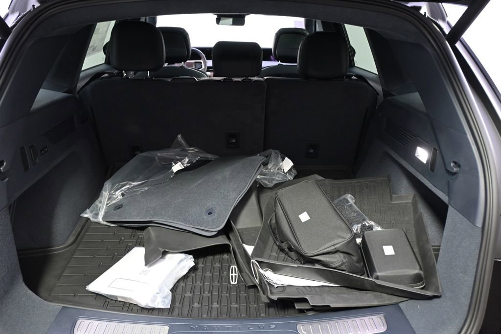 New 2026 Lincoln Nautilus Black Label image 19