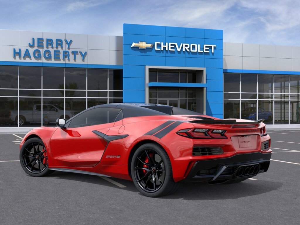 New 2027 Chevrolet Corvette Grand Sport w/ Stealth Interior Trim Package RWD image 3