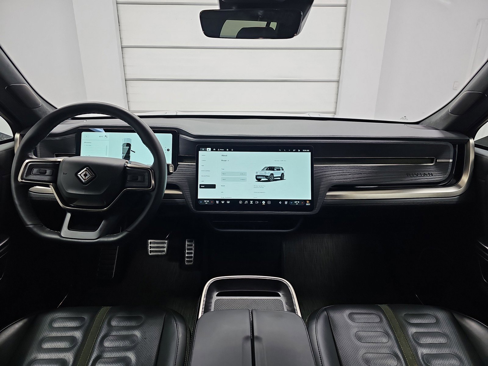 Used 2024 Rivian R1S Adventure image 27