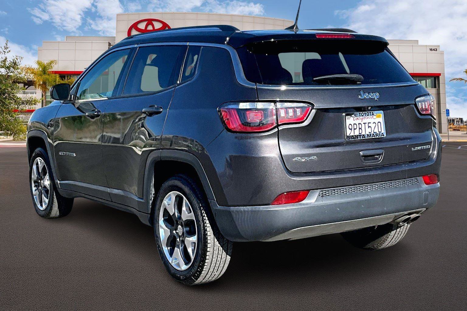 Used 2019 Jeep Compass Limited image 2