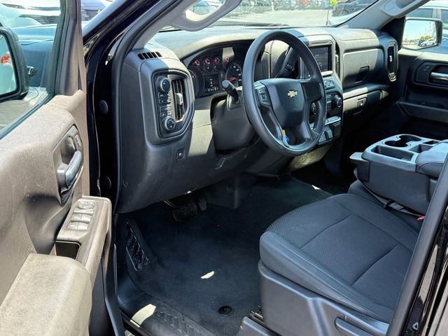 Used 2020 Chevrolet Silverado 1500 Custom w/ Custom Value Package AWD/4WD image 9