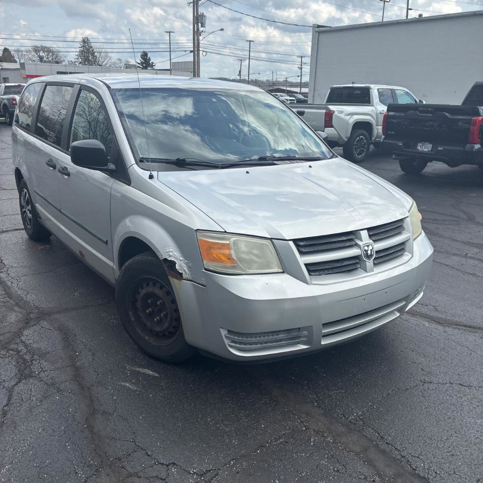 Used 2008 Dodge Grand Caravan SE image 3