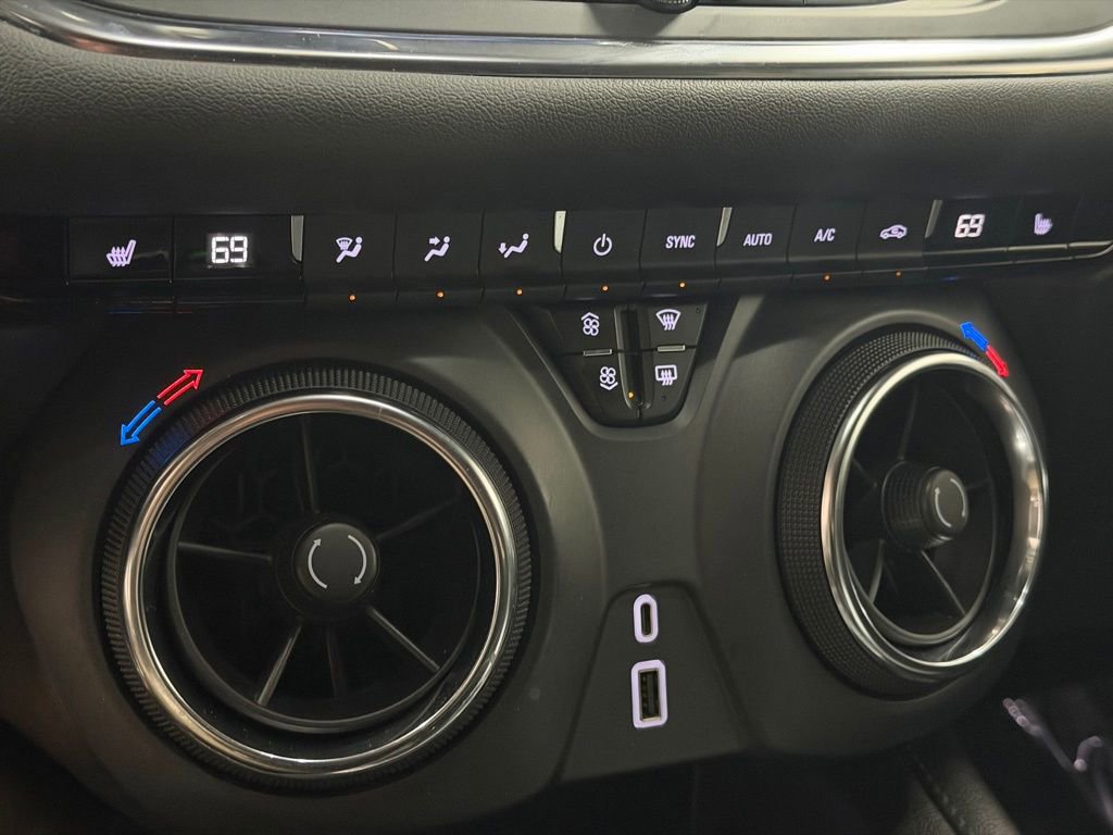 Certified 2022 Chevrolet Blazer LT w/ Sound & Technology Package AWD/4WD image 35
