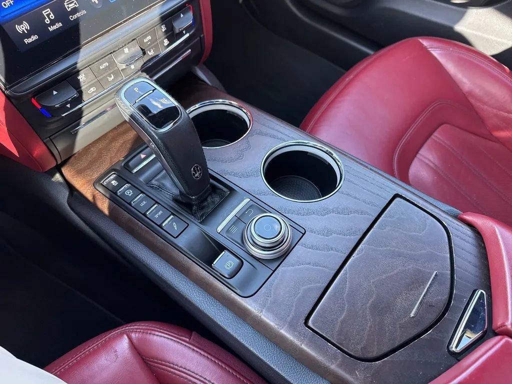 Used 2019 Maserati Quattroporte S image 12