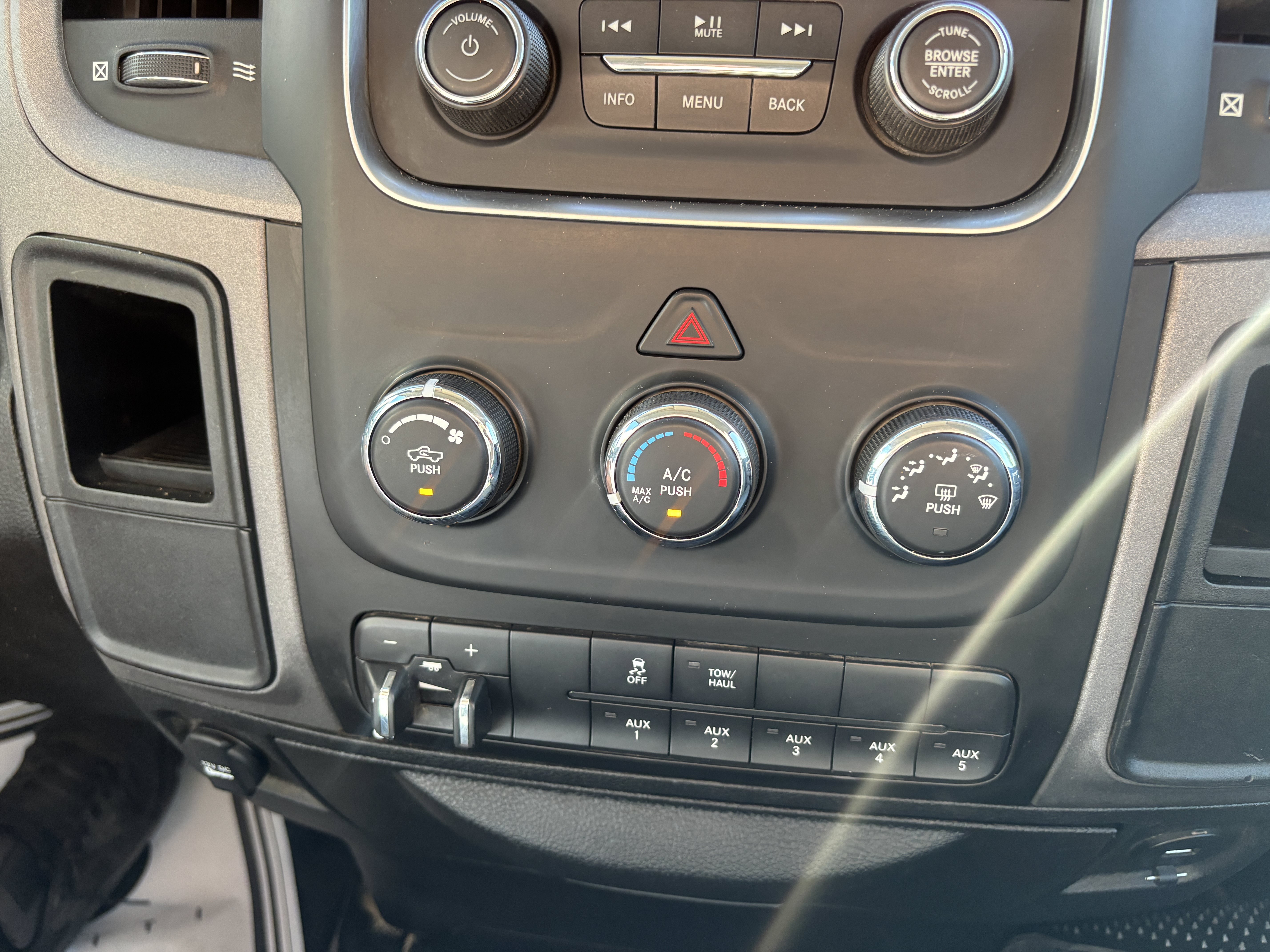 Used 2018 RAM 4500 Tradesman w/ Power Accessory Group RWD image 17