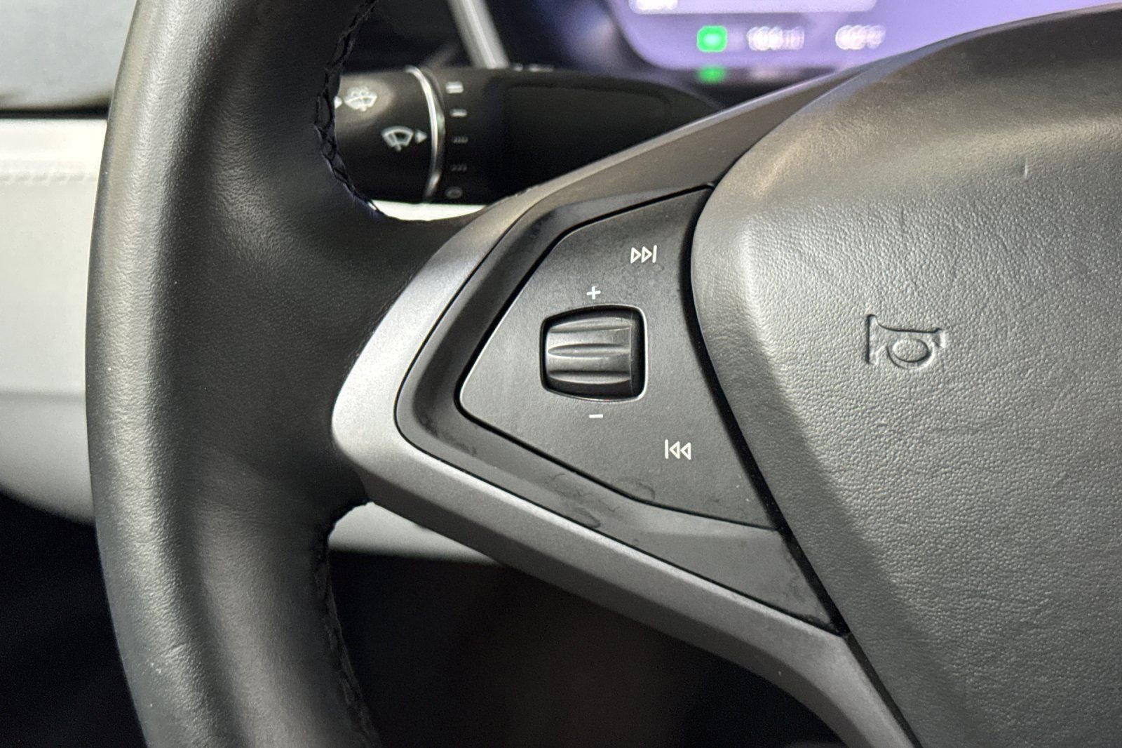 Used 2020 Tesla Model X Long Range image 27