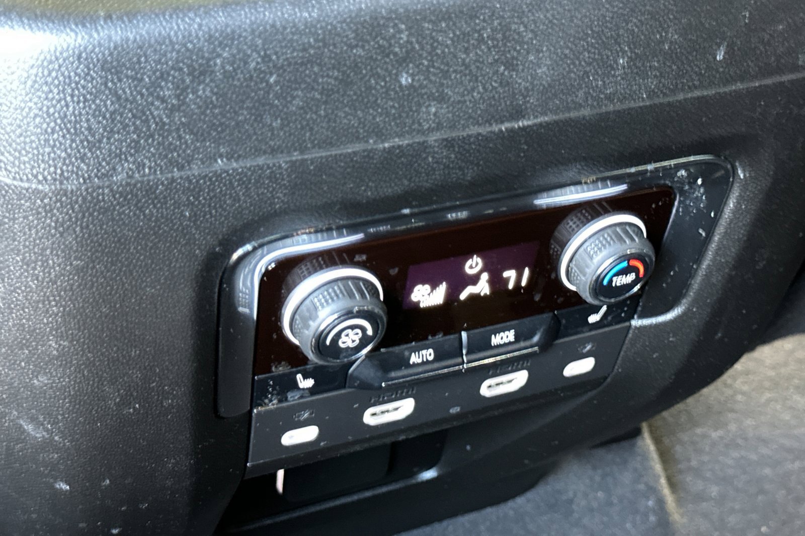 Used 2024 Chevrolet Tahoe High Country w/ Premium Package image 41