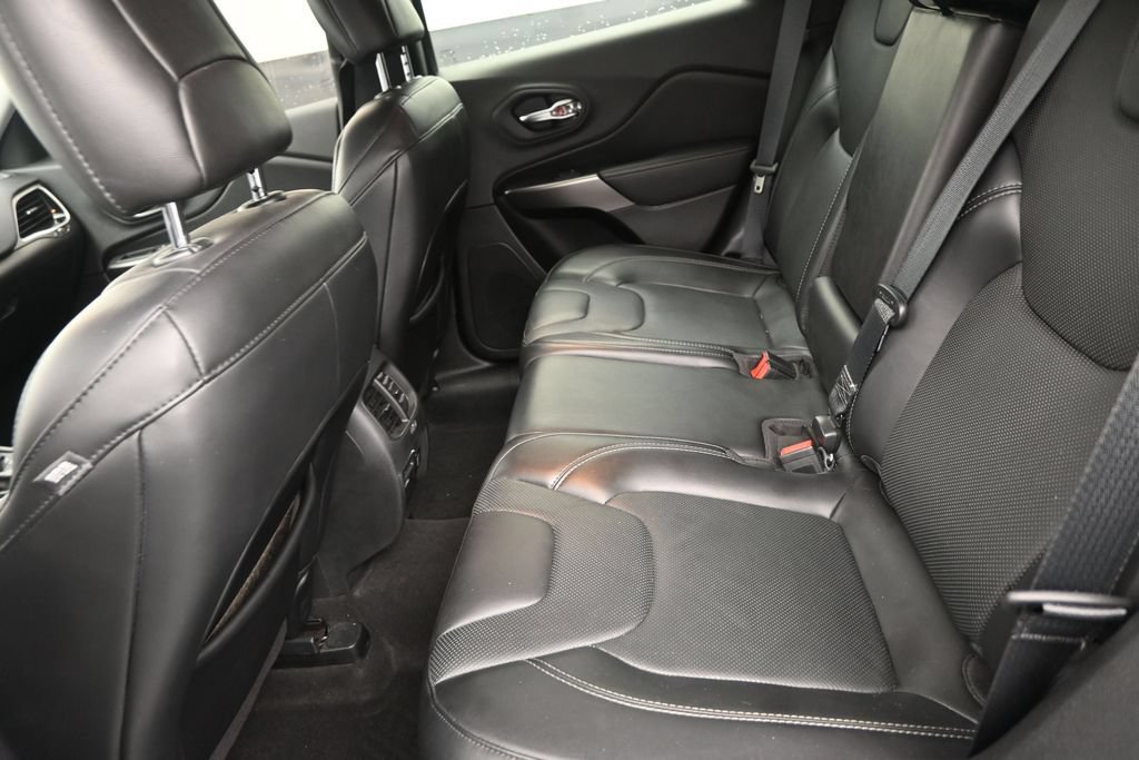 Used 2020 Jeep Cherokee Limited FWD image 14