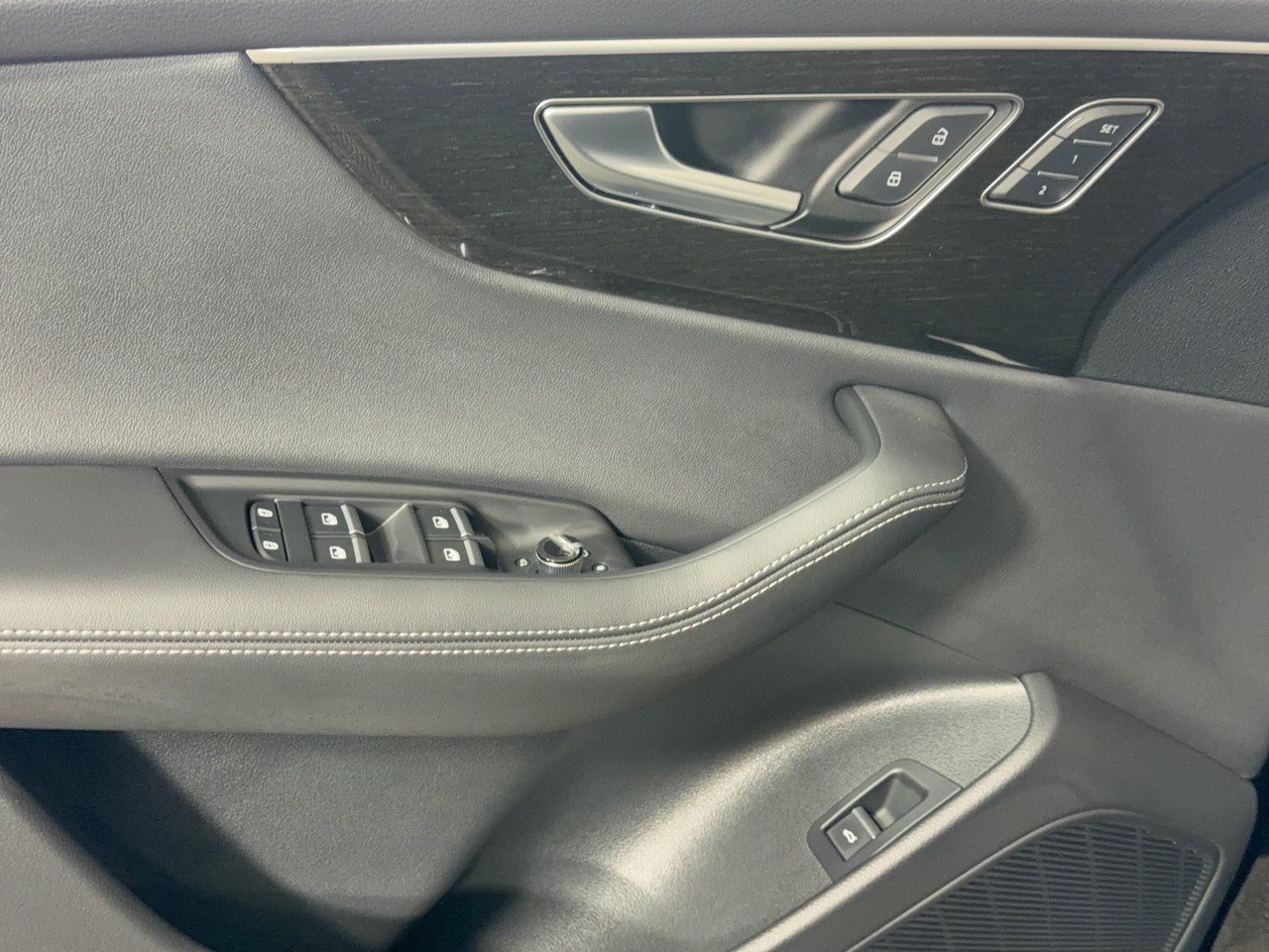 New 2027 Audi Q8 Premium Plus AWD/4WD image 15