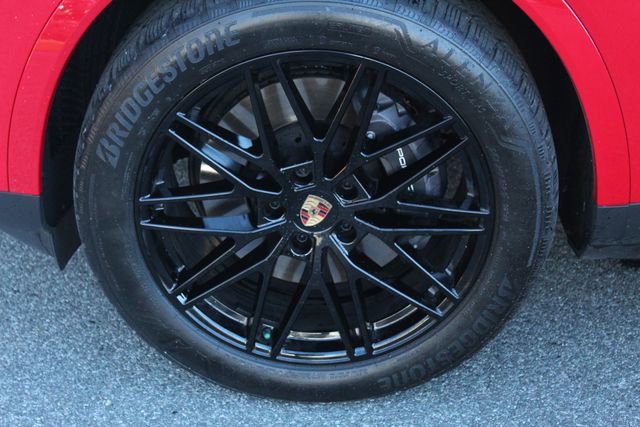 Certified 2025 Porsche Cayenne Coupe image 15