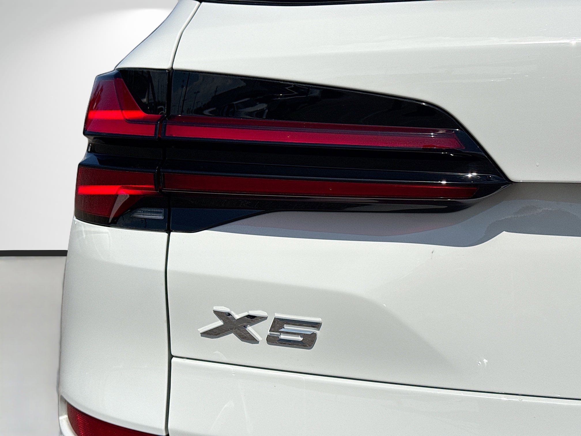 Used 2024 BMW X5 xDrive40i w/ Executive Package image 10