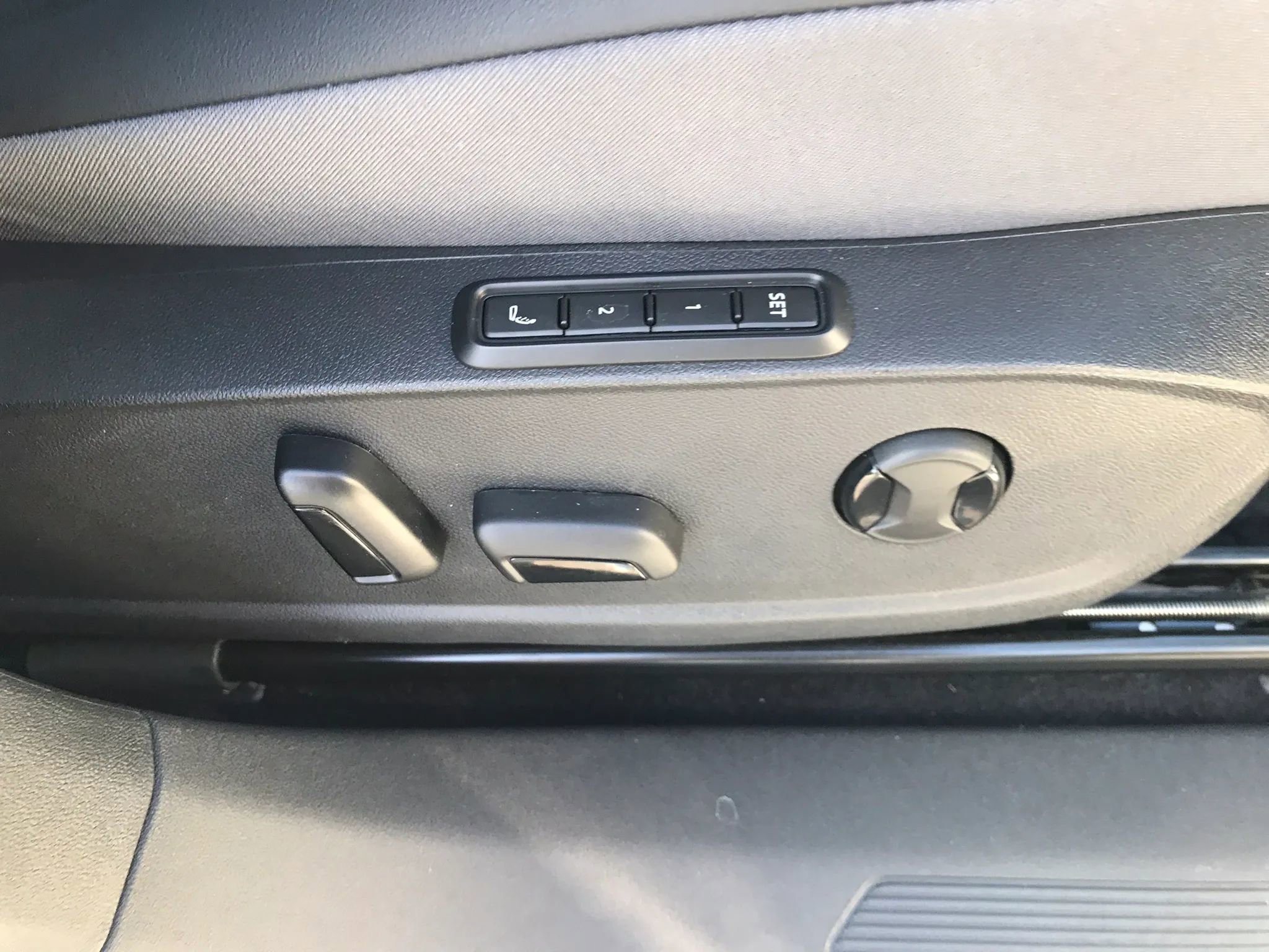 Used 2023 Volkswagen ID.4 Pro S Plus image 49