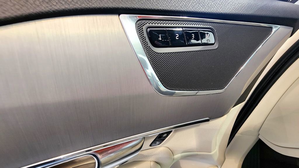 Used 2021 Volvo XC90 T5 Momentum w/ Climate Package AWD/4WD image 20