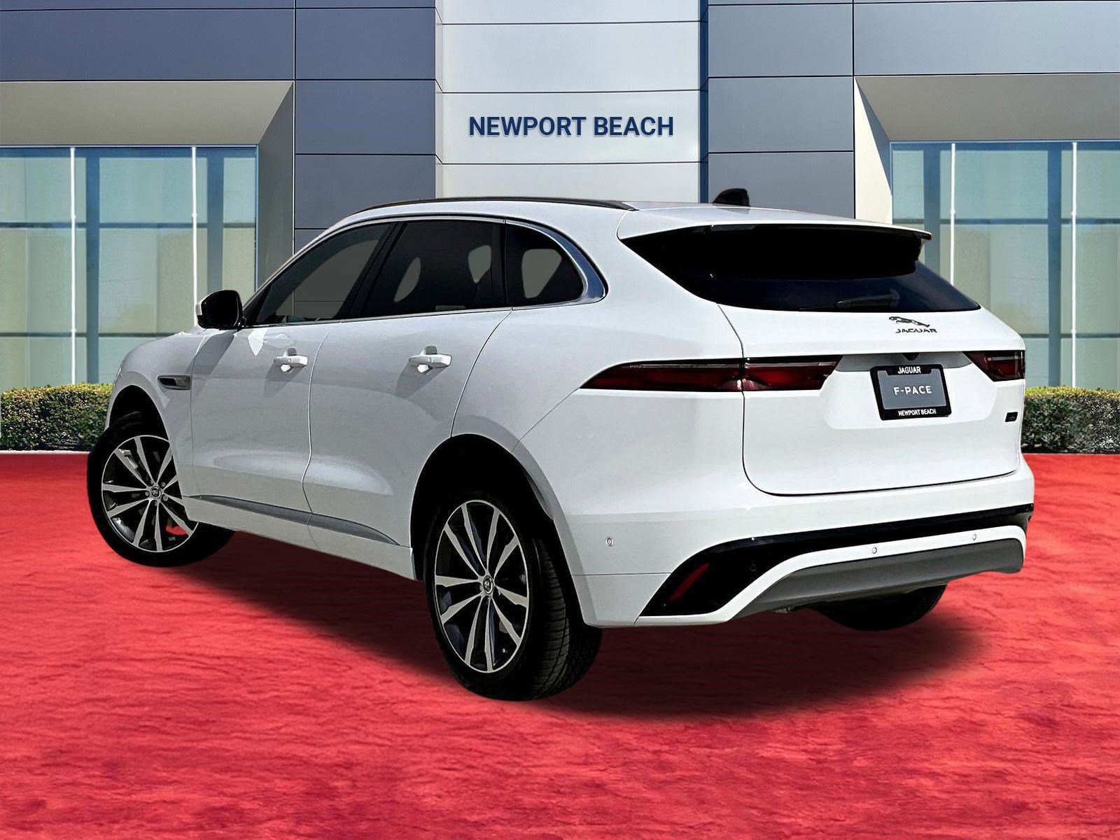 New 2026 Jaguar F-PACE R-Dynamic S image 3