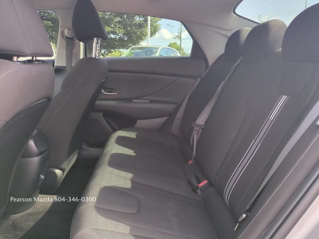 Used 2024 Hyundai Elantra SEL FWD image 14