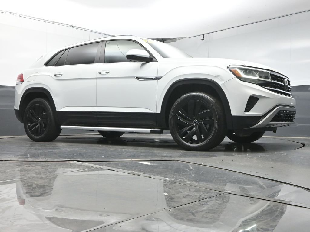 Used 2021 Volkswagen Atlas Cross Sport SE FWD image 32