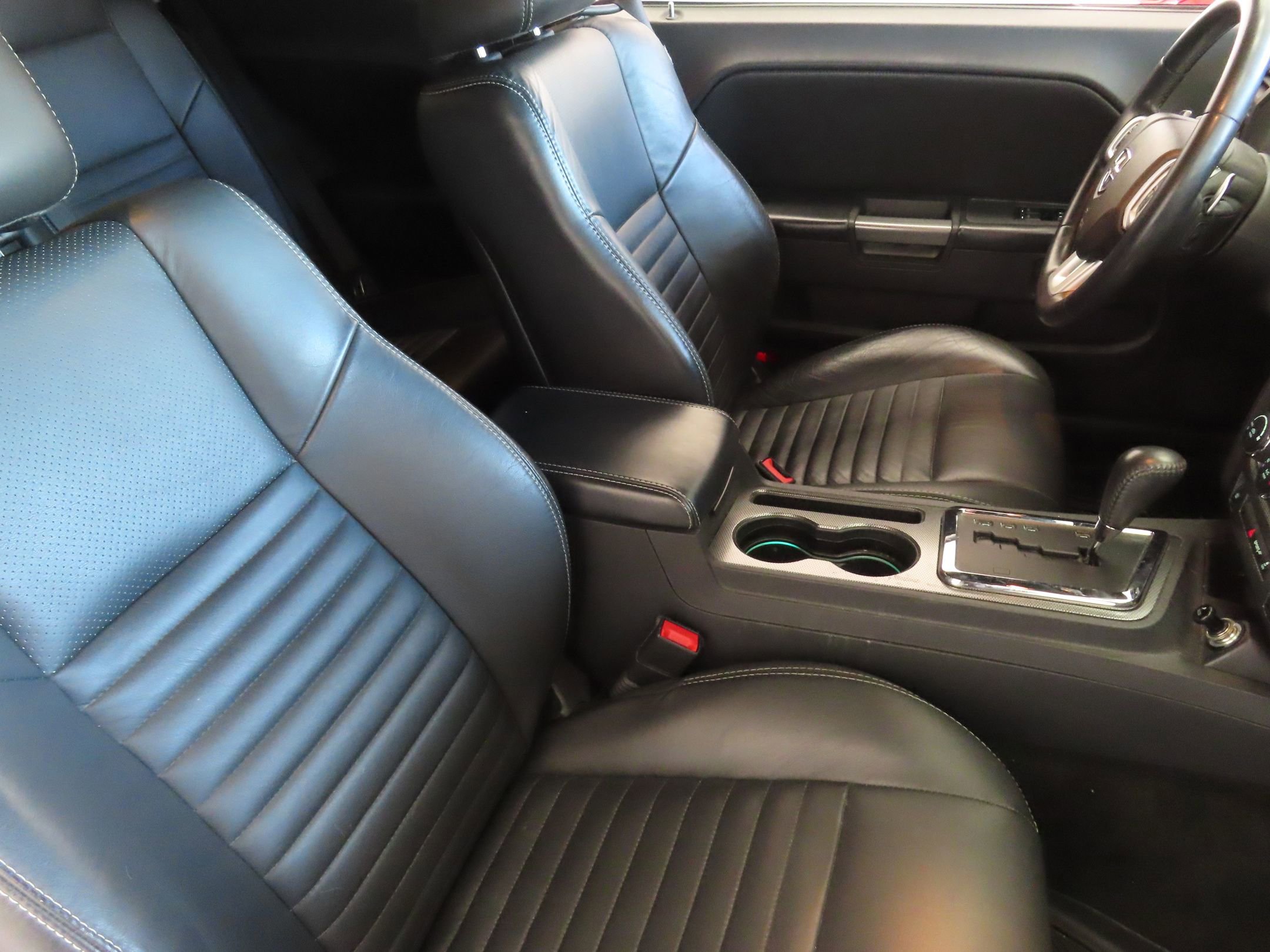 Used 2013 Dodge Challenger R/T Plus image 25