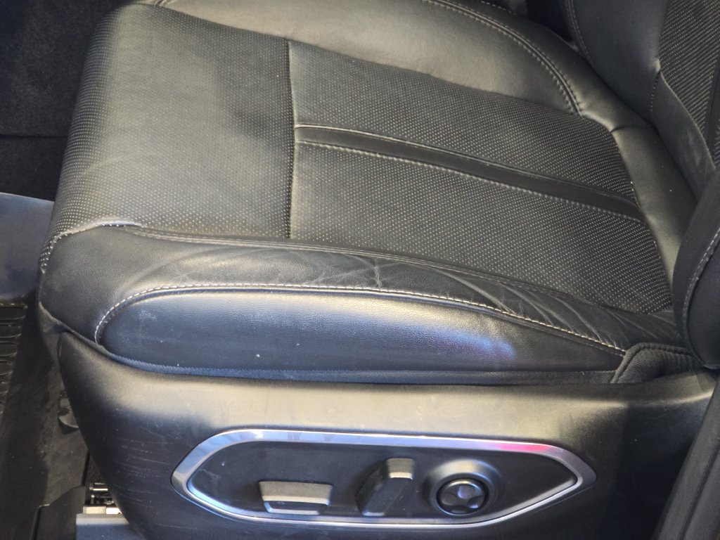 Used 2023 Jeep Wagoneer 4WD image 33