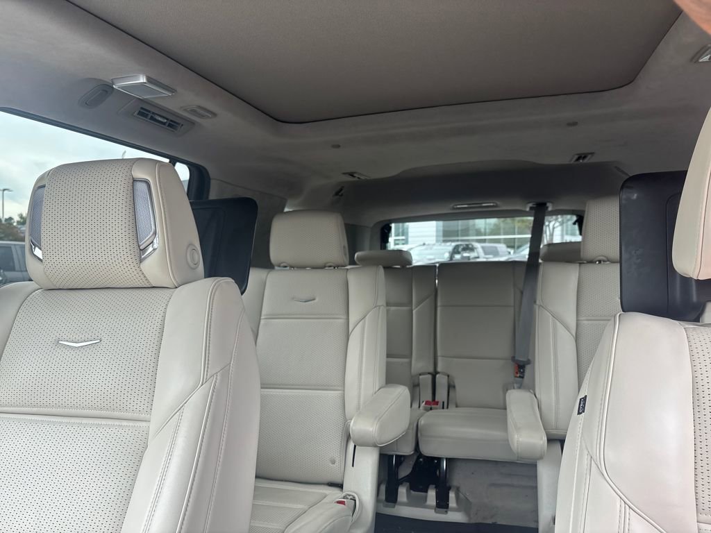 Used 2025 Cadillac Escalade Sport Platinum image 17