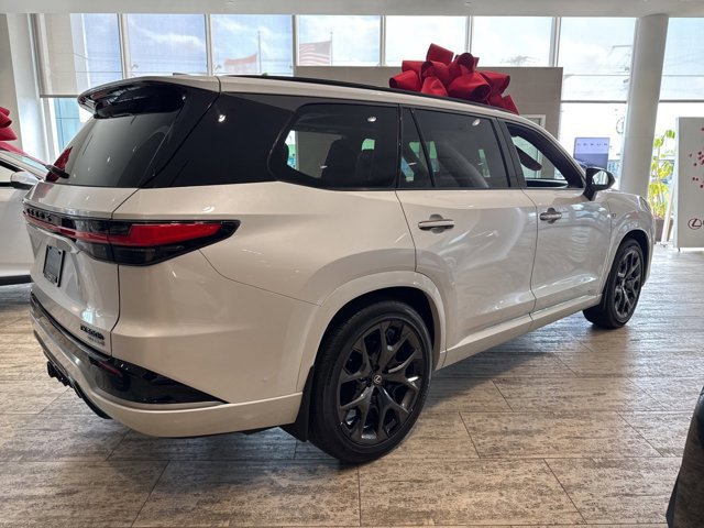 New 2026 Lexus TX 500h AWD image 8