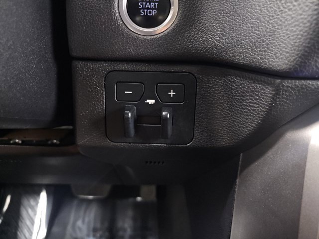 Used 2023 Toyota Tundra Limited AWD/4WD image 25