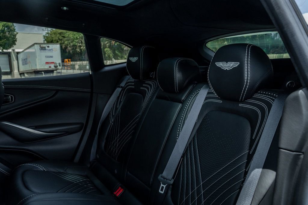 Used 2021 Aston Martin DBX AWD/4WD image 21