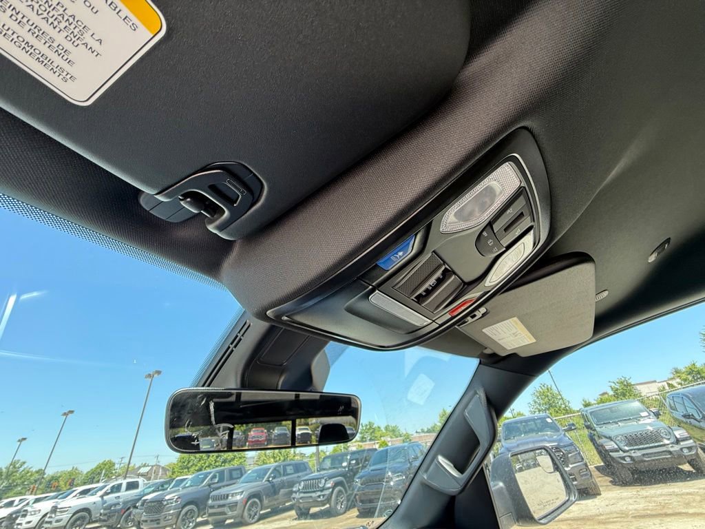 New 2026 RAM 1500 Express AWD/4WD image 22