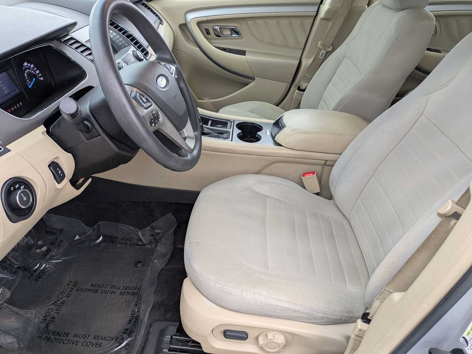 Used 2017 Ford Taurus SE FWD image 15