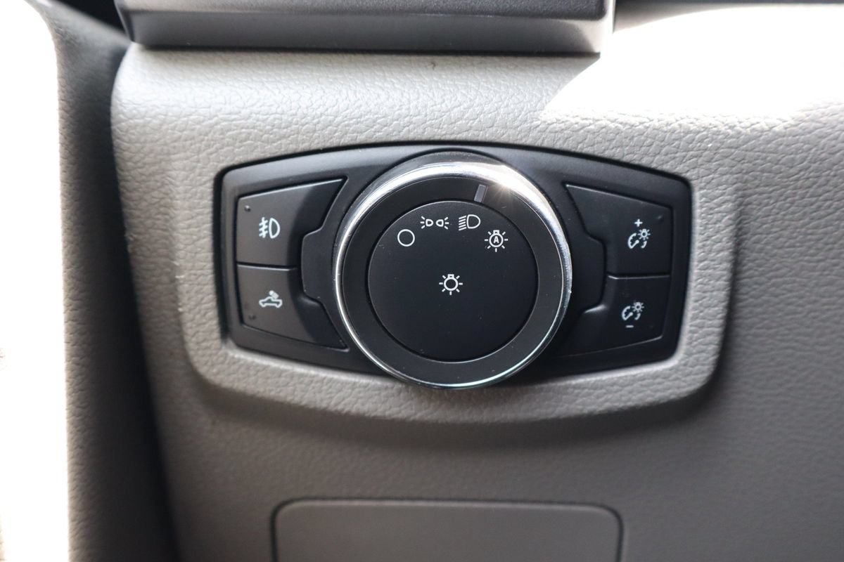 Used 2017 Ford F150 XLT AWD/4WD image 26