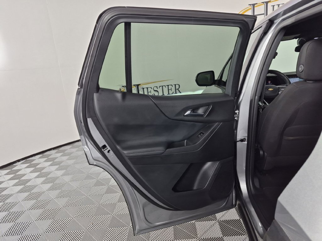 Certified 2026 Chevrolet Equinox LT FWD image 30